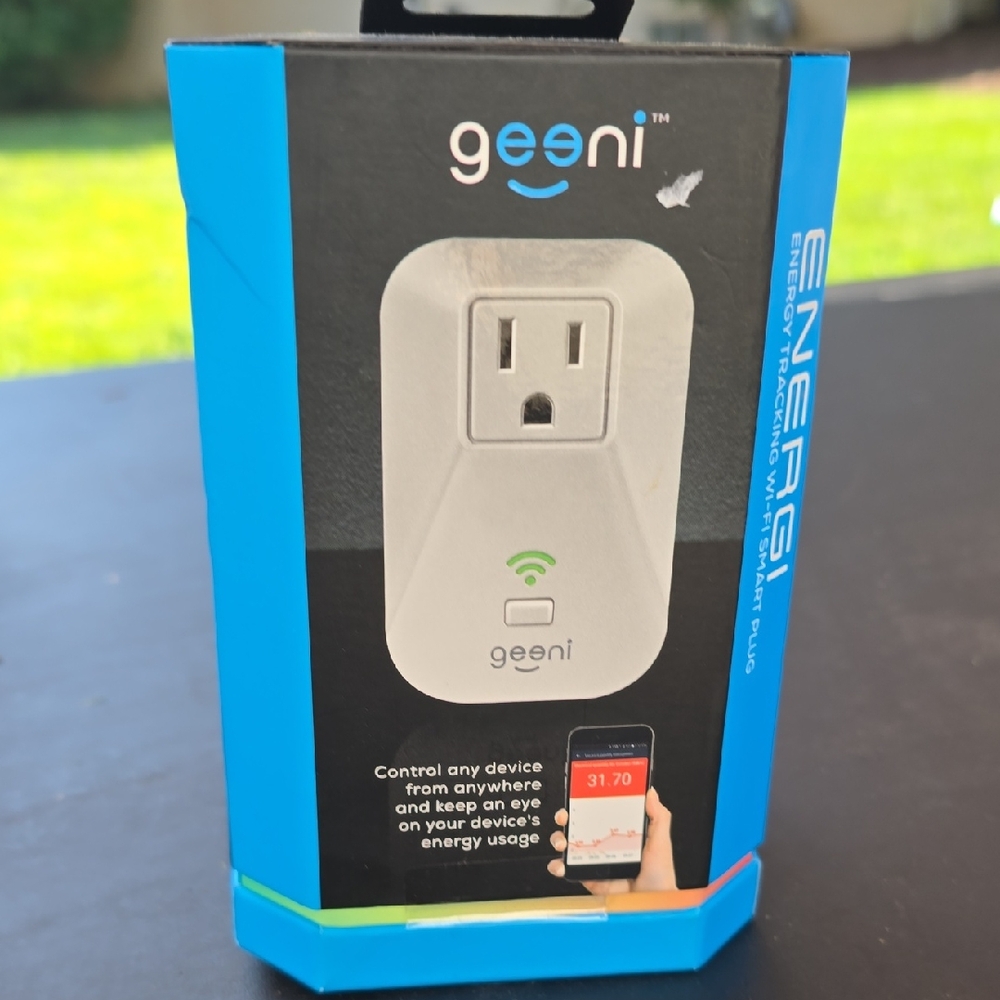 White Adapter for Cell Phones with Geeni Branding